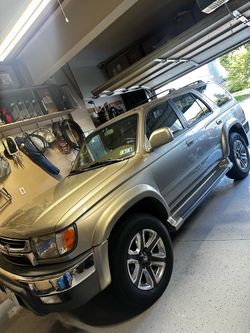 TOYOTA 4RUNNER 4WD