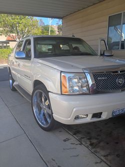 2002 Cadillac Escalade Pickup