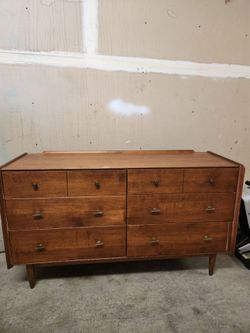 Mid century vintage 6 drawer dresser