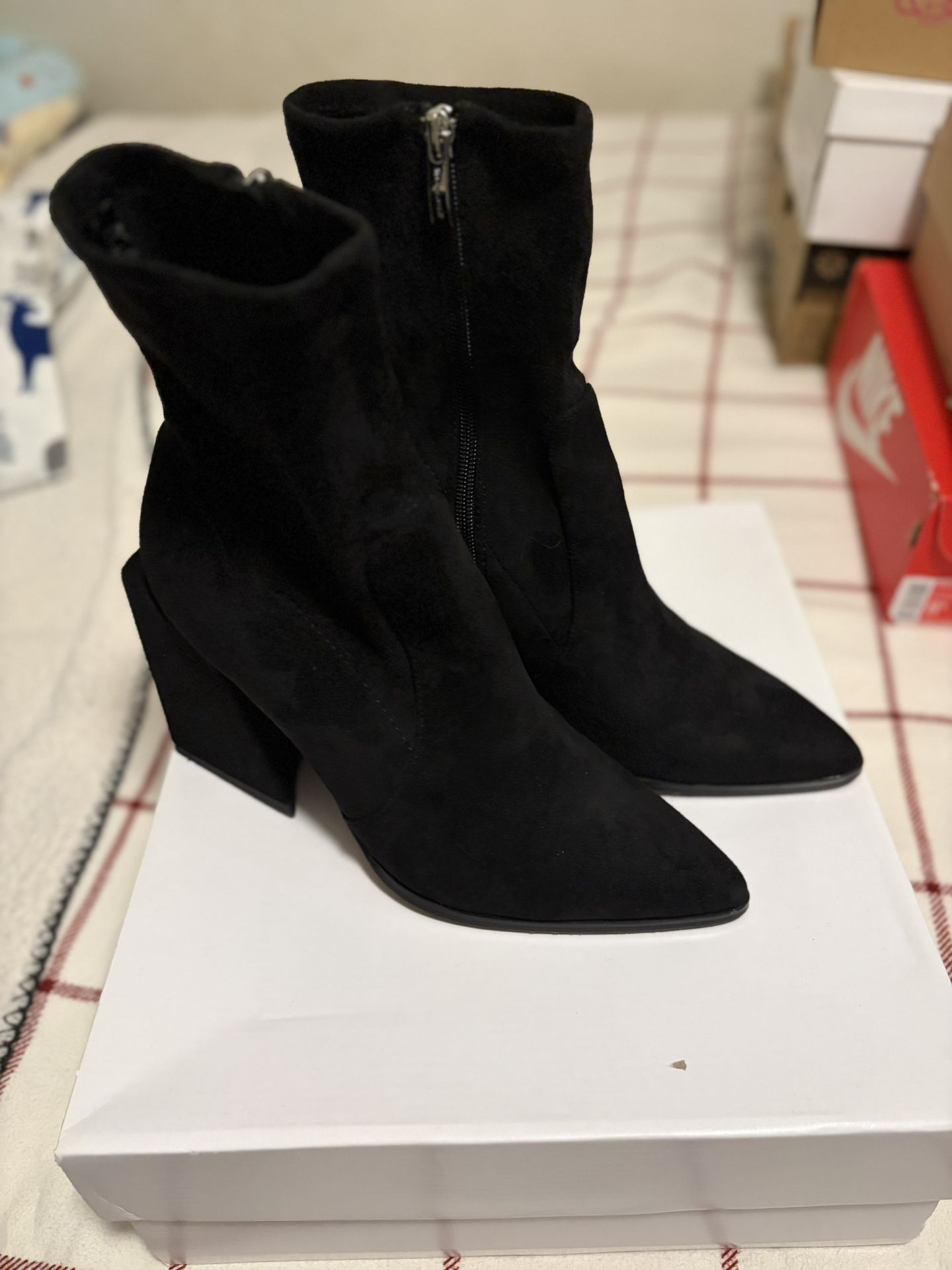 Steve Madden Suede Women Boots