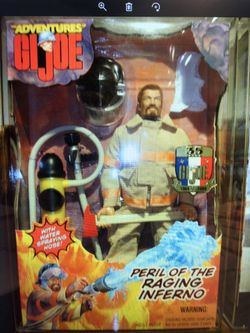 GI joe 35 year 1964-1999 adventures doll with case