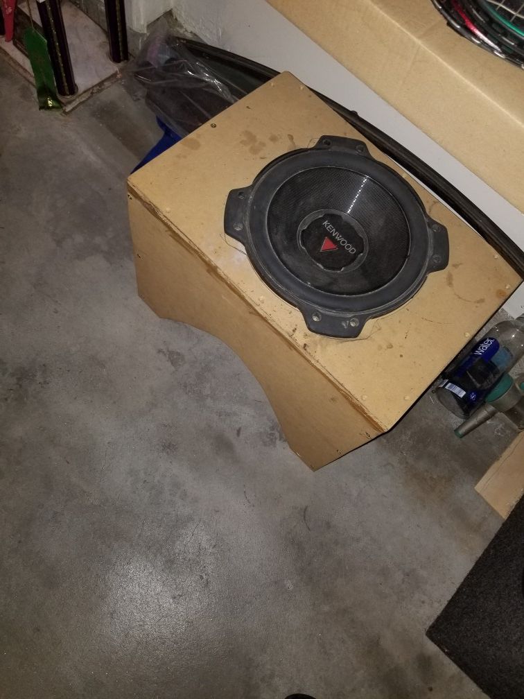 Speaker box kenwood sub