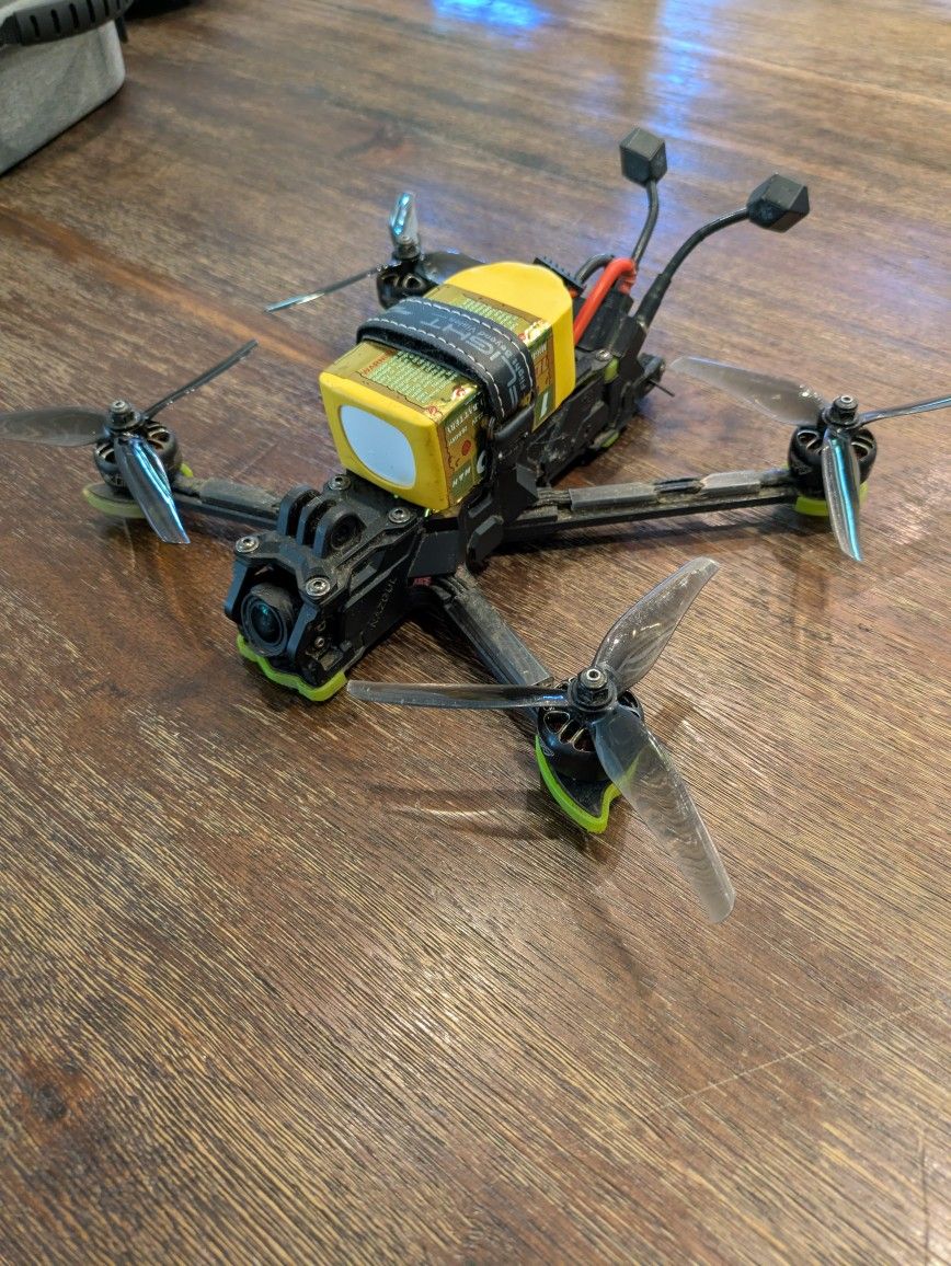 FPV Drone Bundle – DJI O3 | Nazgul5 V3 | Goggles Integra | Boxer ELRS | Batteries + Smart Charger