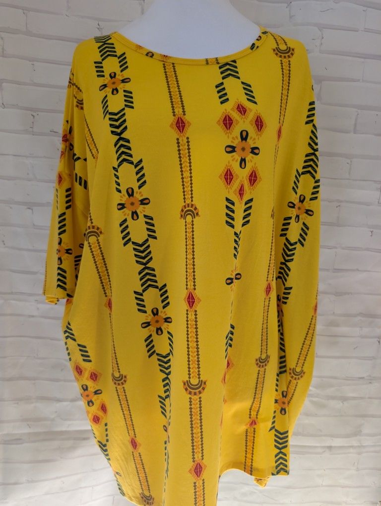 New LuLaRoe Top Size M