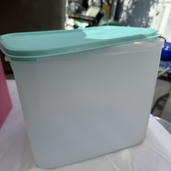 Tupperware 