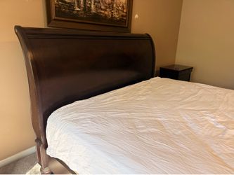 The Bombay Company sleigh bed and one side table The Bombay Company sleigh bed and one side table
