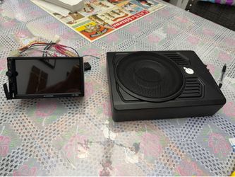 LG double din radio / planet audio 8” low profile amplifier subwoofer asking $180 for everything