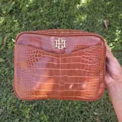 Fiona Crossbody- Saddle EC