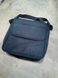 Laptop sharp carry case