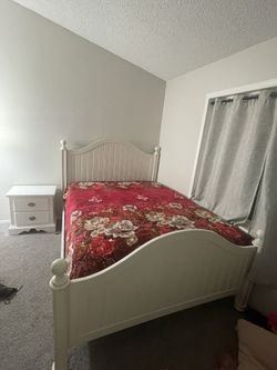 Cama Con Un Buró 
