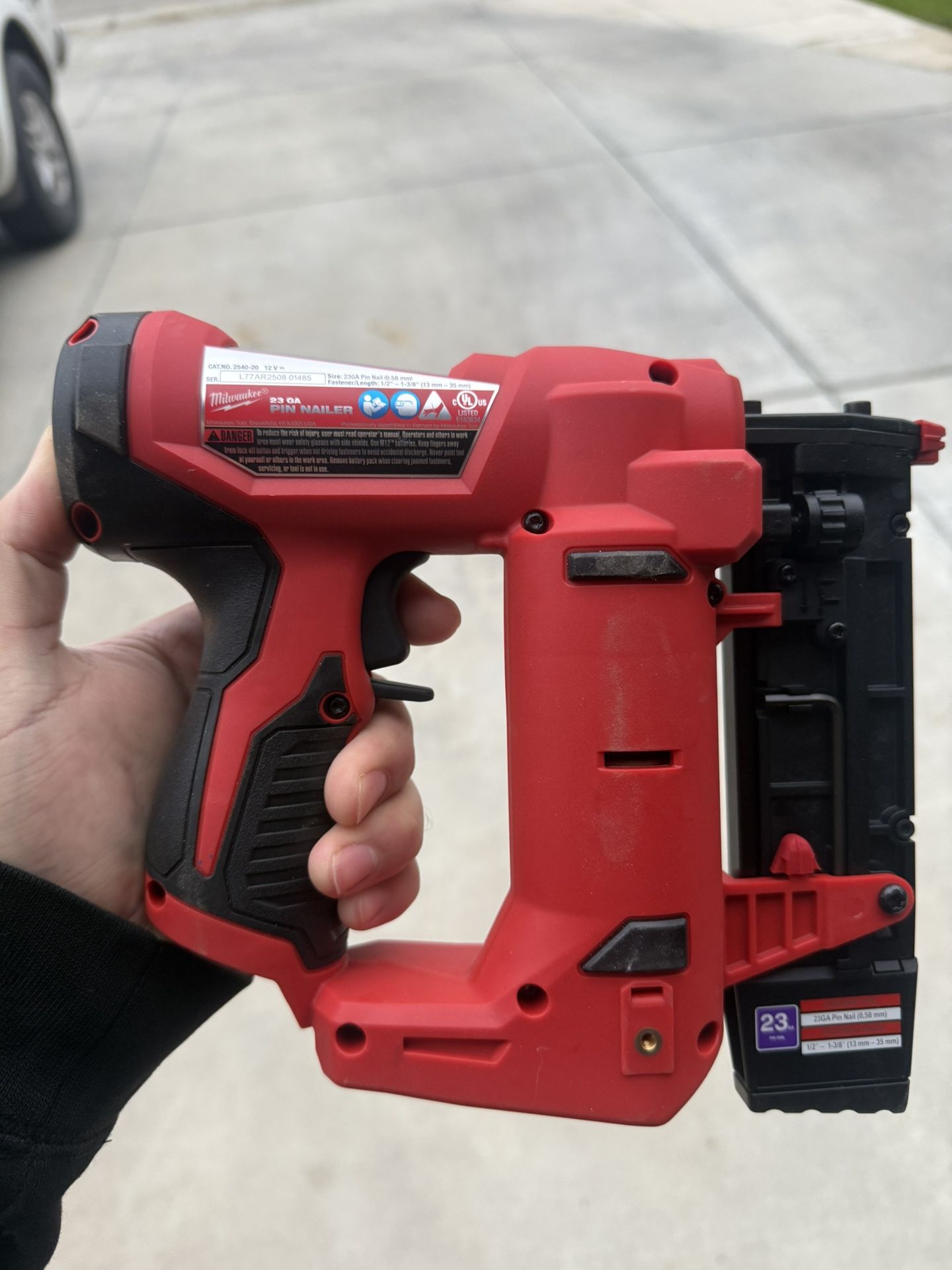 Milwaukee Pin Nailer