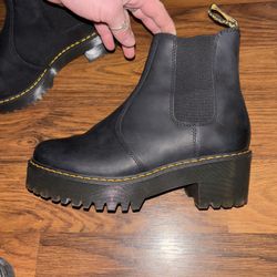 Doc Martens Woman’s Sz 8 Platform Rometty Boots*NEW*