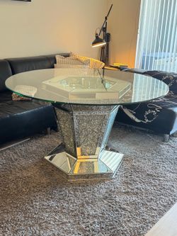 Modern Round Glass Dining Table with Mirrored Pedestal Base