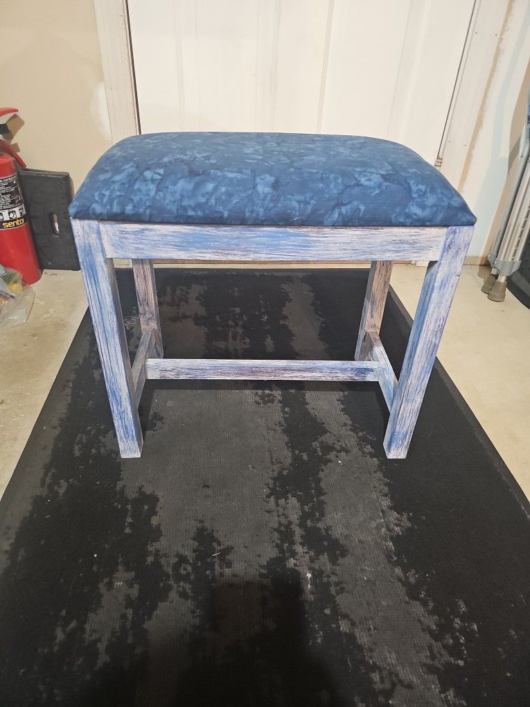 Small Bench Seat
