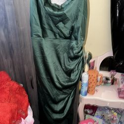 Women emerald green satin dress xxl 