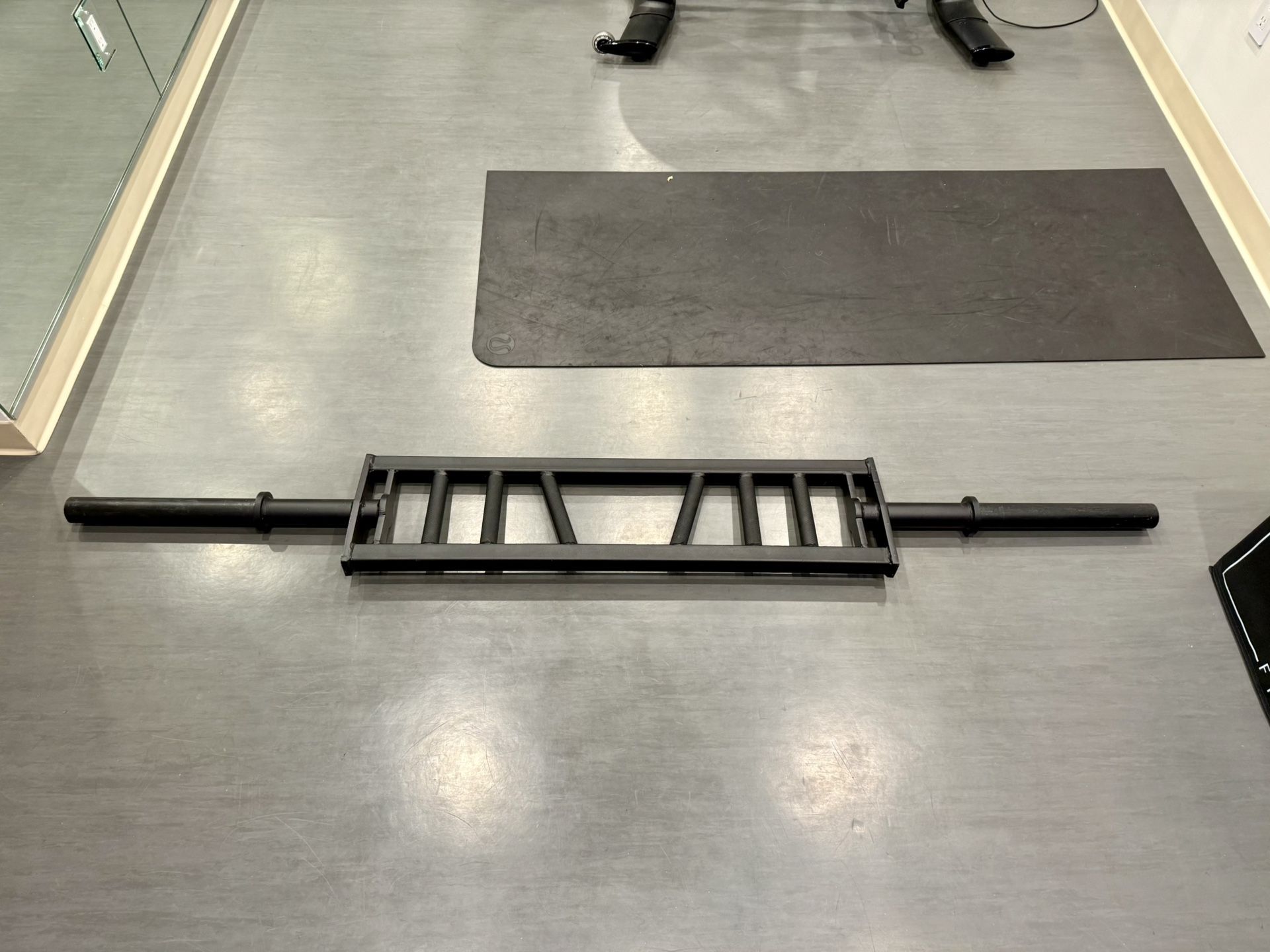 Angled Multi-Grip Barbell