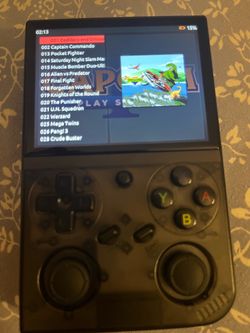 Rare handheld gaming console with Thousands of popular games on it
