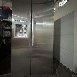 Kitchen Aid Stainless steel refrigerator(2016)