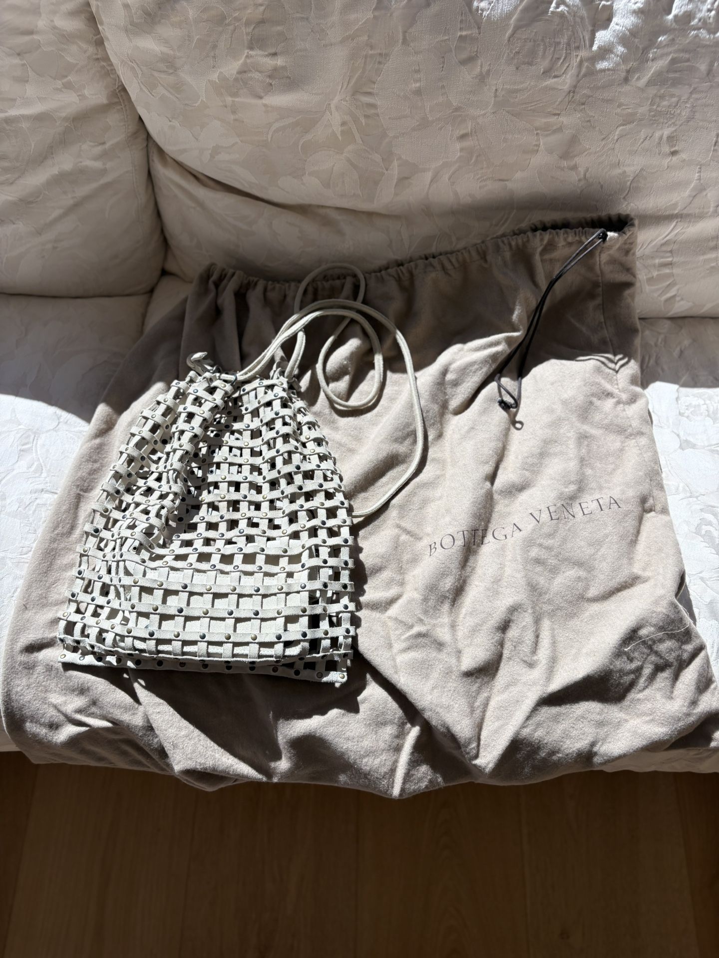 Lady’s Bottega suade bag