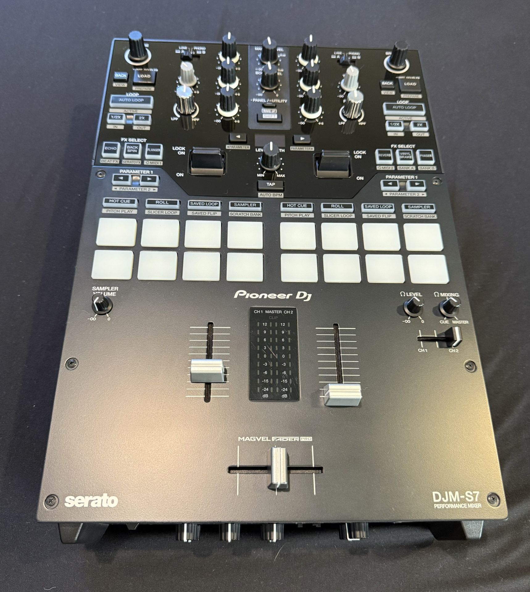Pioneer DJ DJM-S7 2-channel Mixer (Like New w/box) $900 Cash Firm