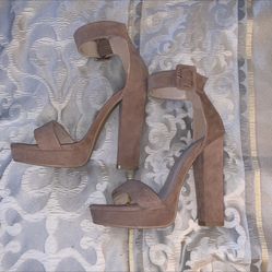 Women’s Shoes