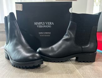 Vera Wang boots