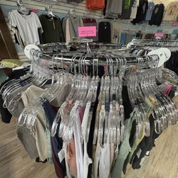 Urban Outfitters & PacSun Graphic Tees!