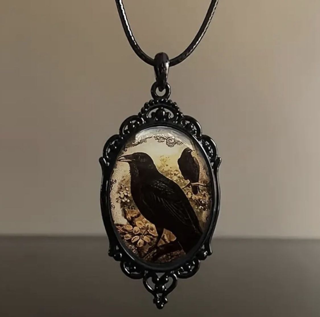 Brand New Beautiful Black Raven Goth Pendant Necklace 