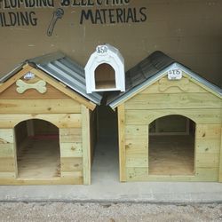 Dog Houses 
