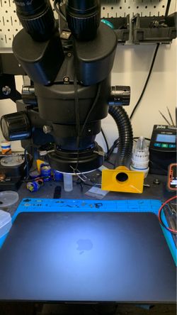 MacBook pro a1708 chargin port