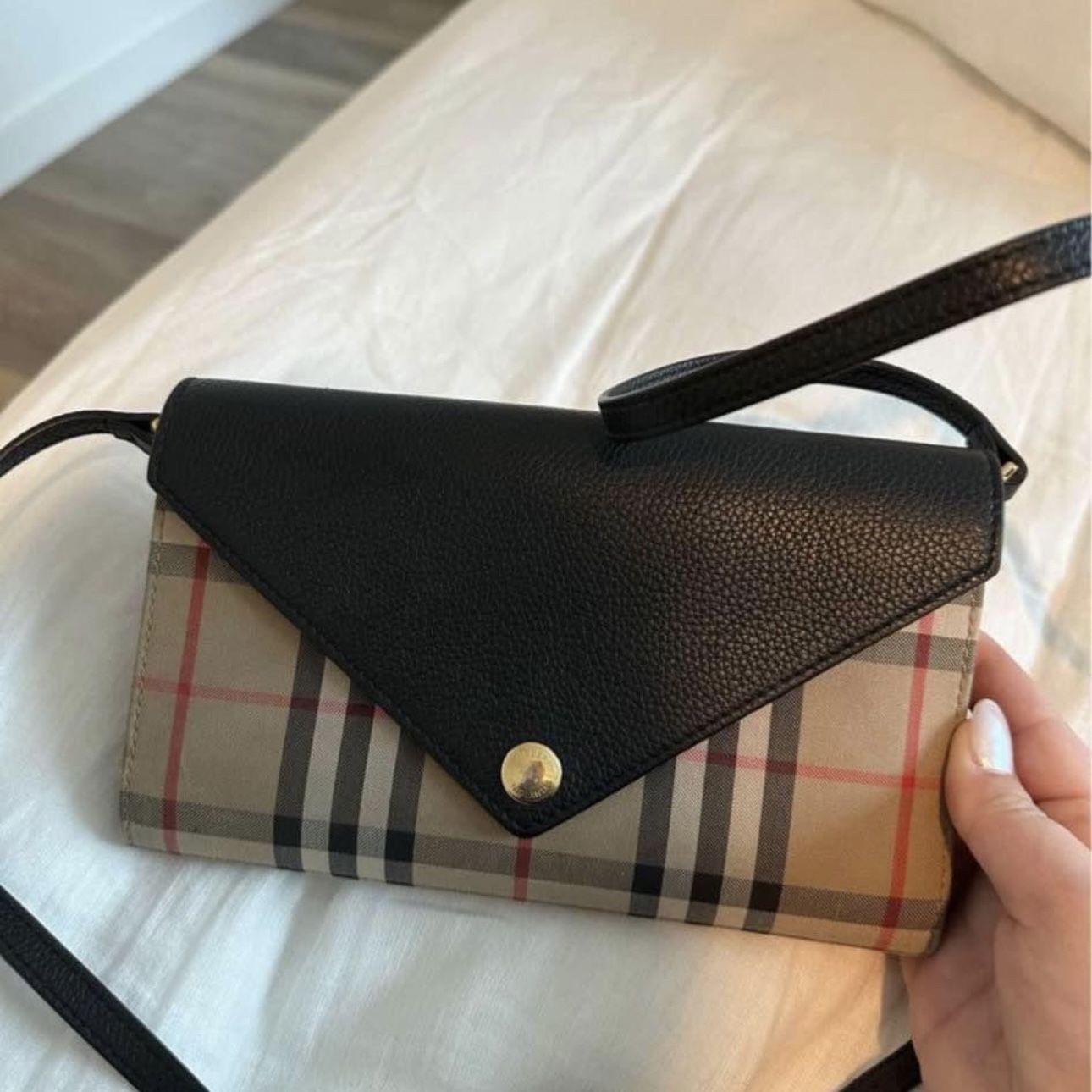 Burberry Alma Style Bag for Sale in Stockton, CA - OfferUp