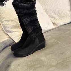 Women’s Ugg Wedge Boots Size 10