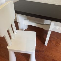 Kid’s Solid Wood Chalkboard Desk & Chair