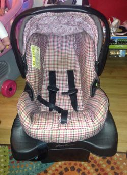 Infant Eddie Bauer Car seat & Base