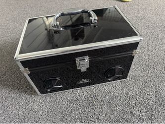the Color institute Black Makeup Cosmetic Train Case with Mirror