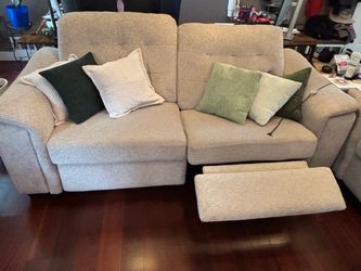 Ashley Furniture Beaconfield Power Reclining