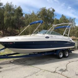 2006 Sea Ray 240 Sundeck
