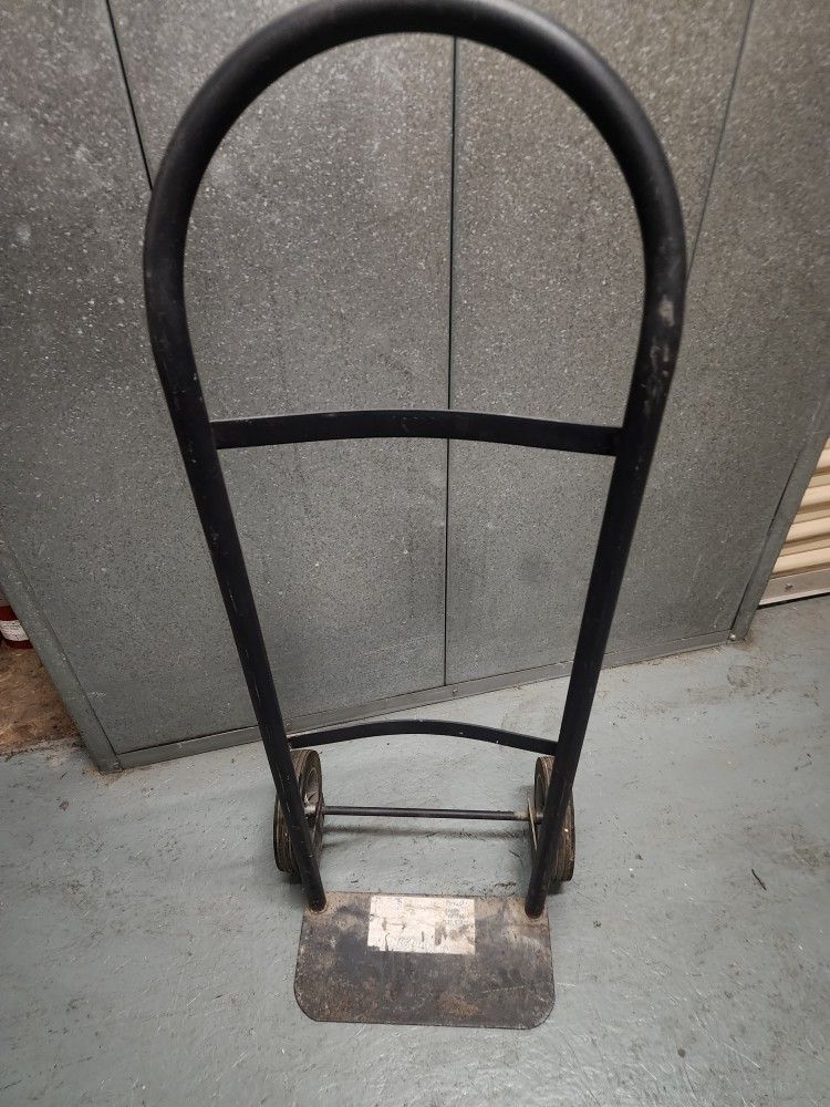 Milwaukee 250lbs Hand Truck