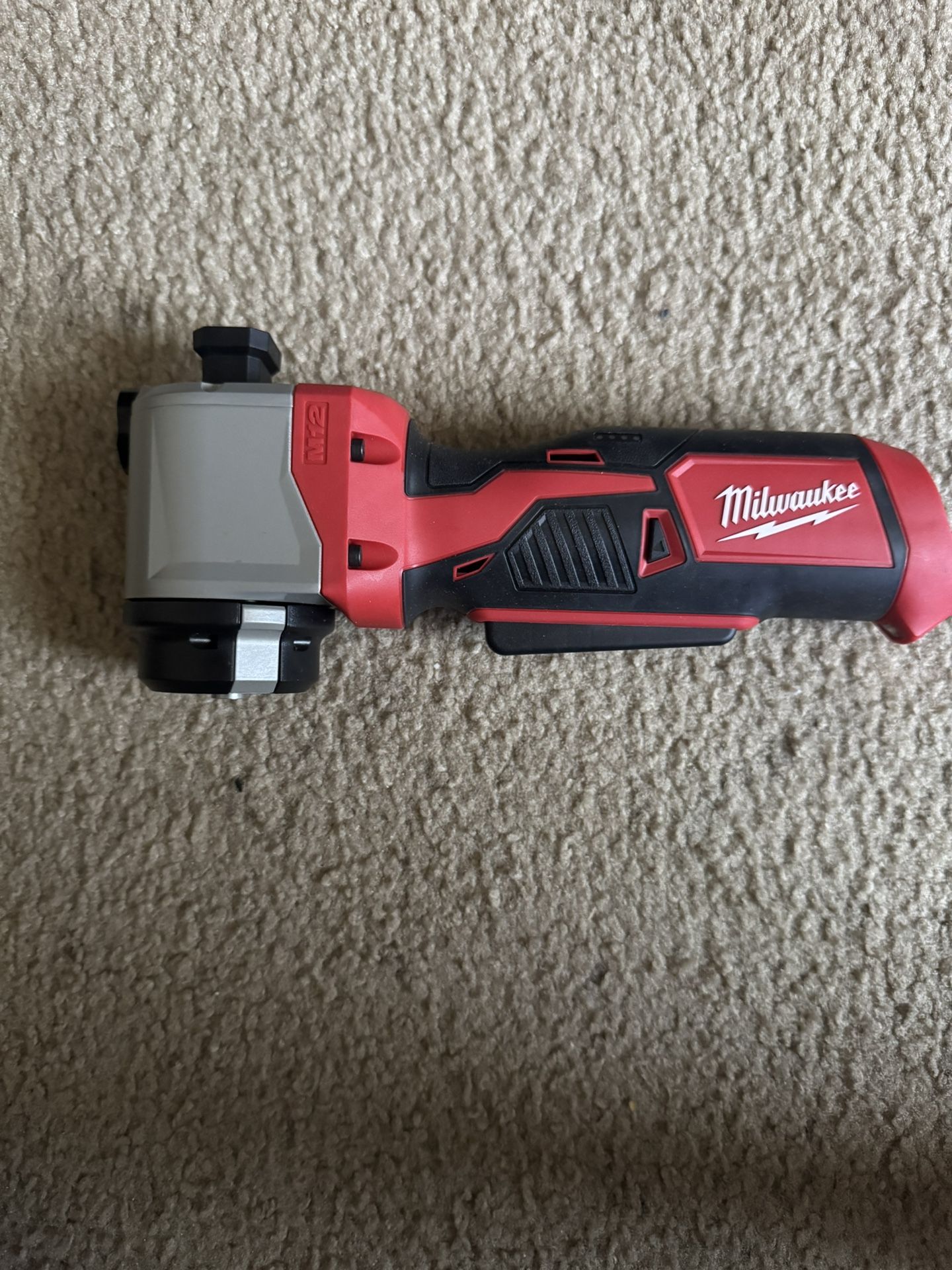 Milwaukee M12 Cable Stripper