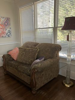 Sofá & Lamp Table antique 