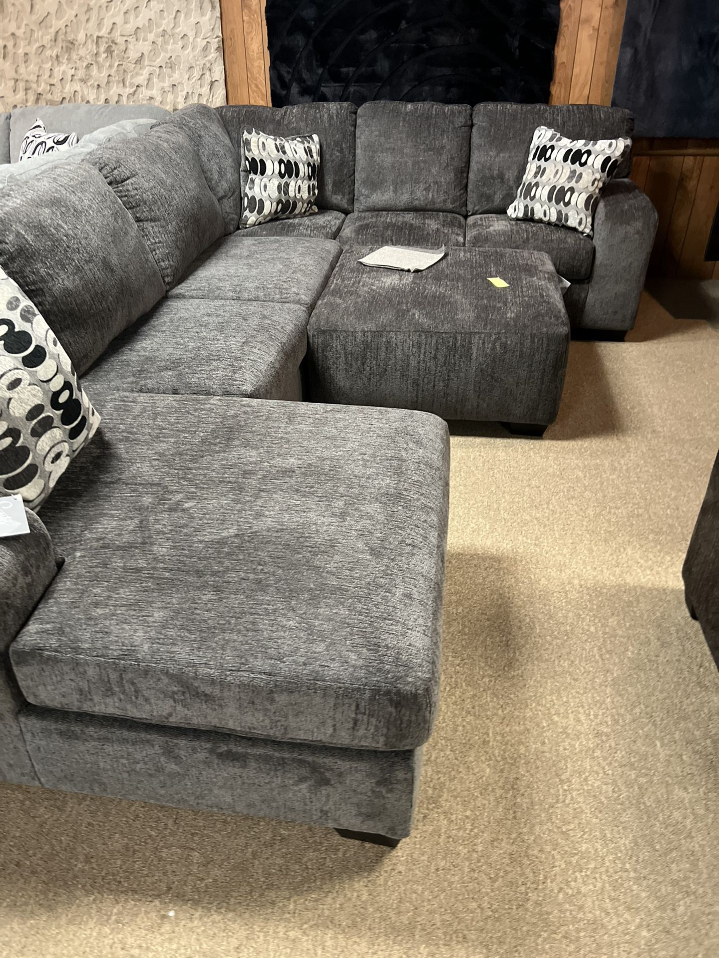 Entertainment Stylish Nice Sectional! 