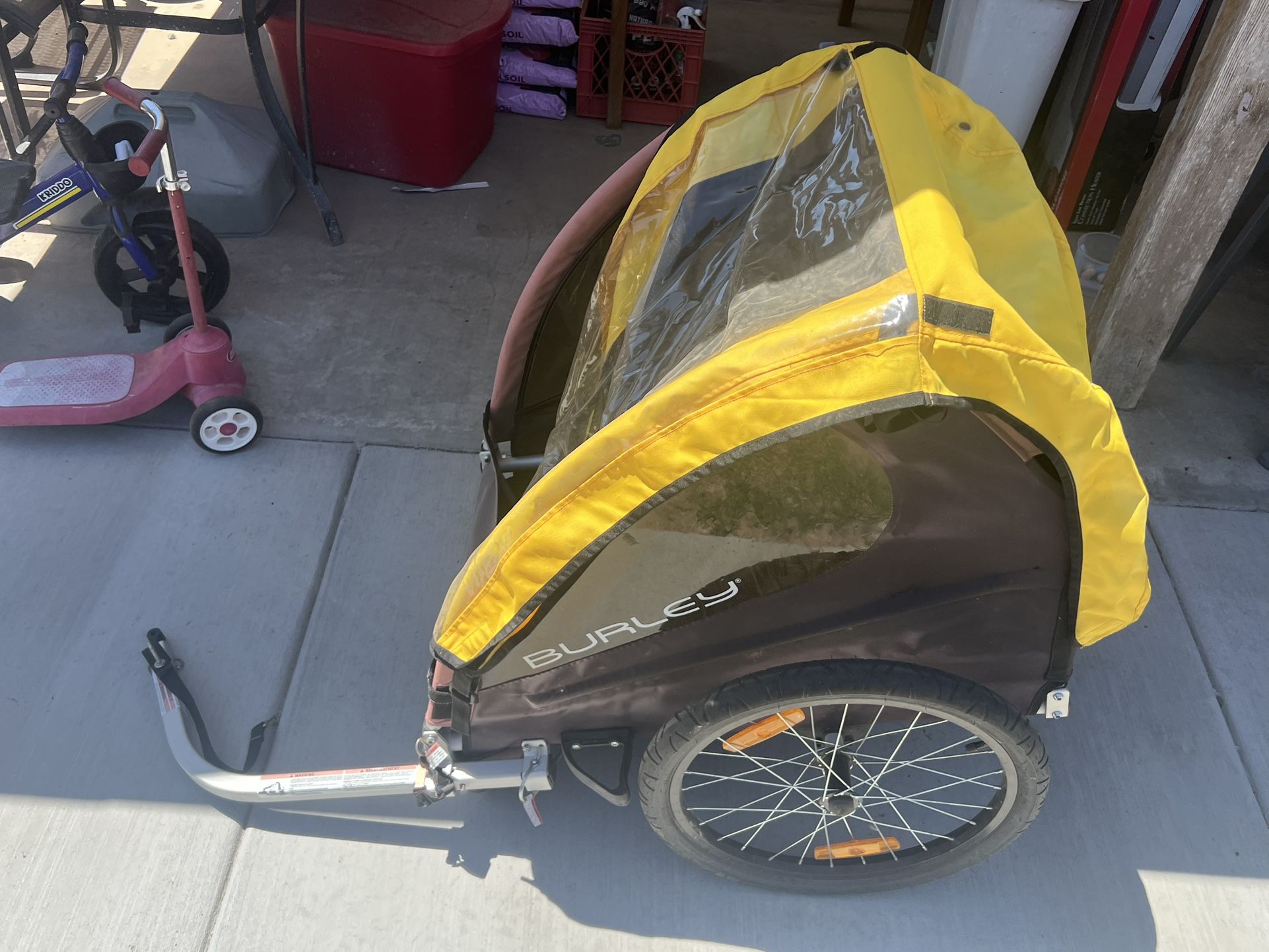 Burley Bee Kids Ride On Bike Trailer