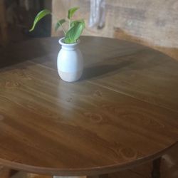 Kitchen Table & 4 Chairs