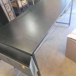 BLACK DESK LIKE NEW $50 GILBERT AND RAY RD. CHECK ALL MY OFFERS. 