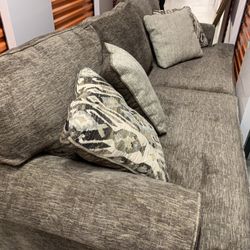 Like New $300 For Two Of ThenNon Smoker 