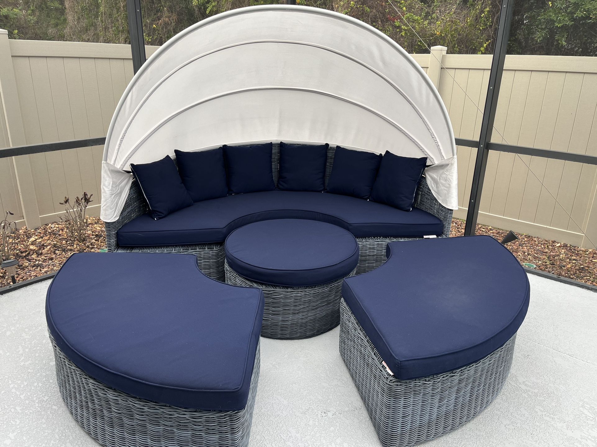 Sunberlla Patio Set