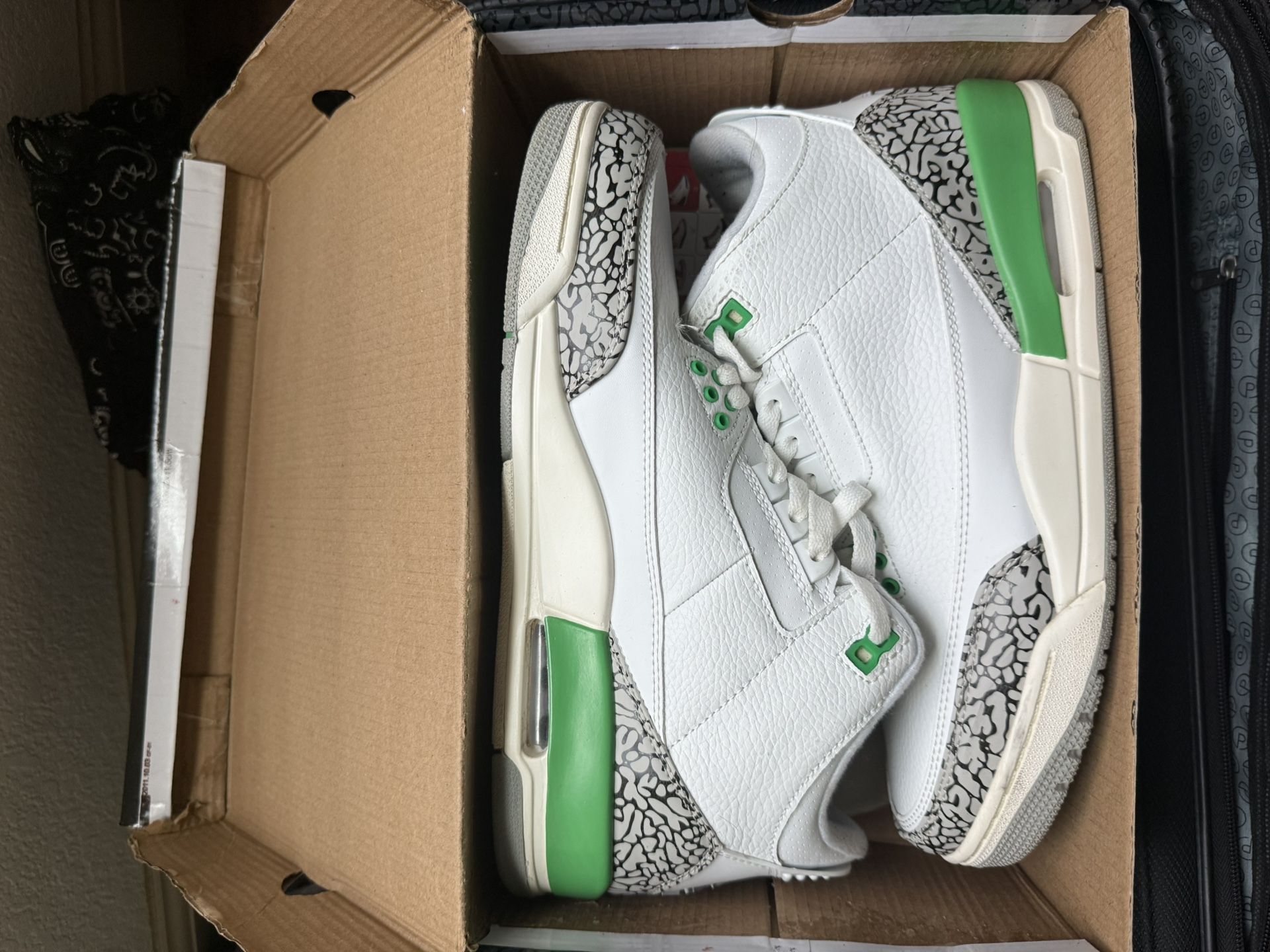 Jordan 3s