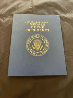 Medals of the Presidents set - 42 bronze medals with book