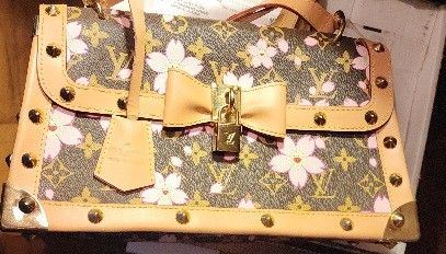 Louis Vuitton cherry blossom golden spikes bag 69 editions' Colaboration