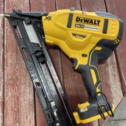 Dewalt 15ga Trim Nailer